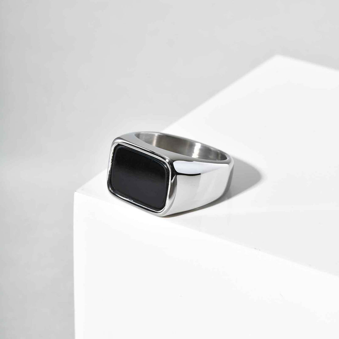Minimalist Square Black Ring Gold (Minimalist Light Luxury Business Style)