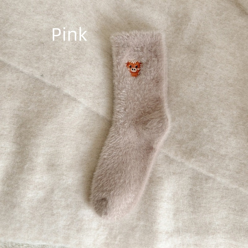 🔥Women's Cute Warm Highland Cow Embroidered Plush Socks