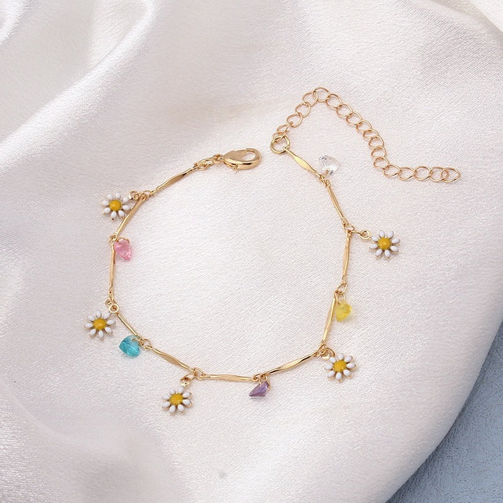 Enamel Painted Daisy Flower Necklace for Women