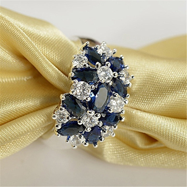 Oval‑Cut Centre Stone Marquise‑Accent Cluster Ring For Women, 8 Color Options