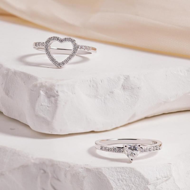 Double Heart Diamond Hollow Halo Ring Set (Luxury Romantic Engagement Band Set)