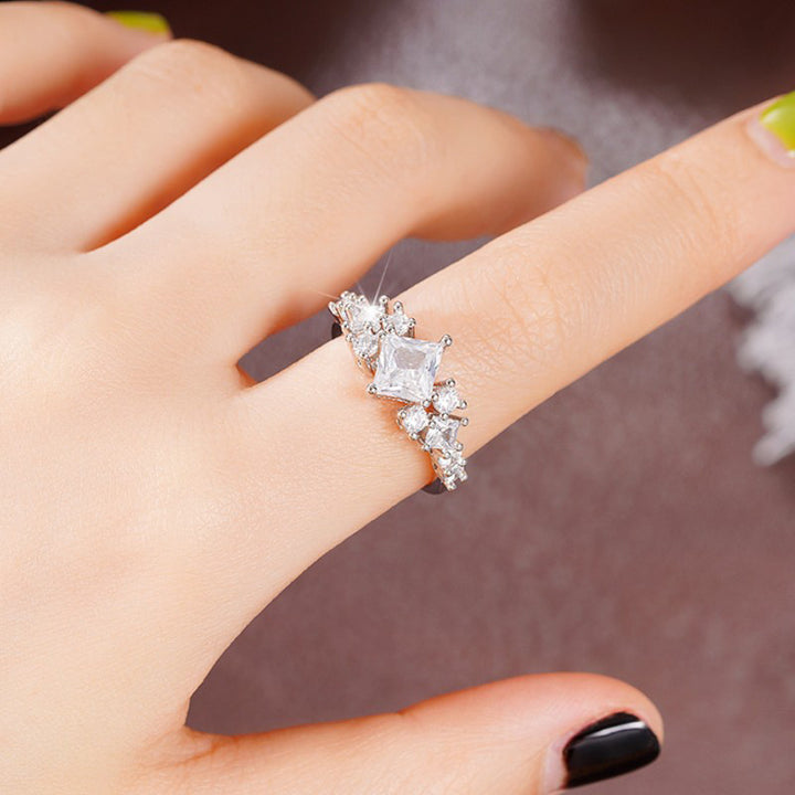 Princess Cut Diamond Staggered Pavé Ring (Light Luxury Niche Elegant Band)