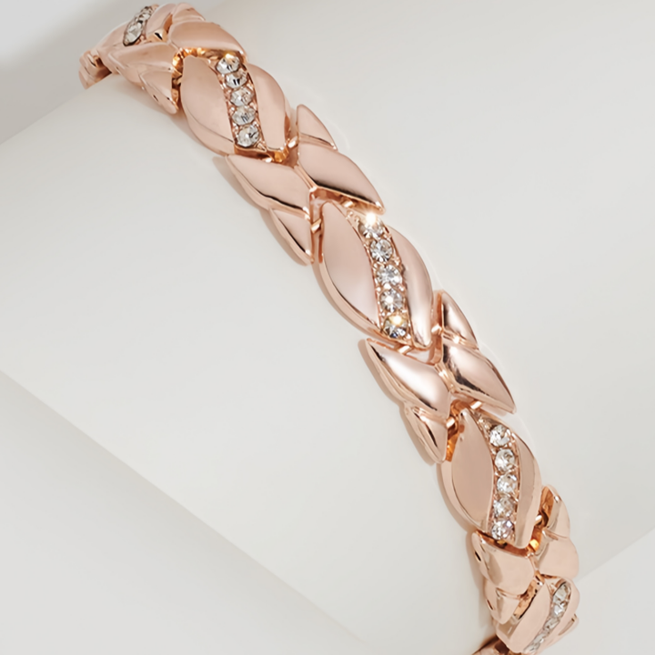 Rhombus Pave Diamond Magnetic Bracelet (Light Luxury Niche Commute Style Bracelet)