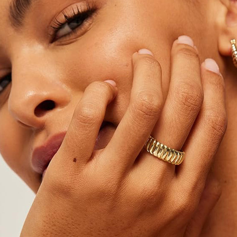 Wide Ribbed Wave Texture Band Ring (2 Colors Minimalist Luxury Statement Band)