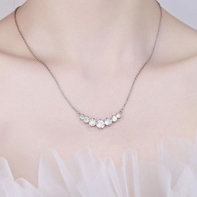Luxury Shining Diamond Pendant Choker (Temperament Daily Necklace)