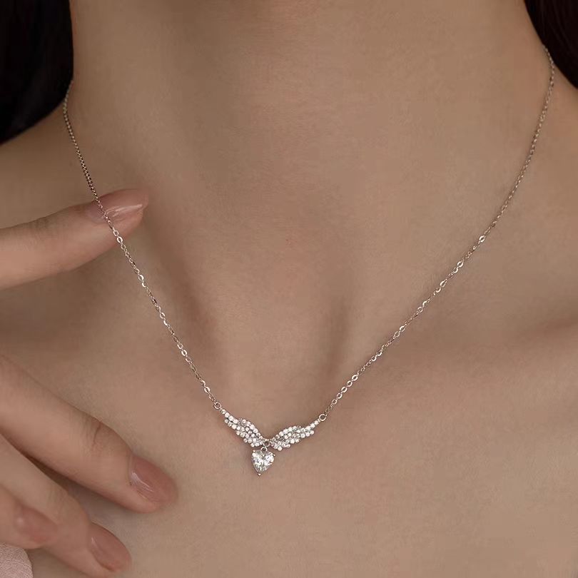 Angel Wings Heart diamond Necklace (Multi-Color Delicate Romantic Pendant)