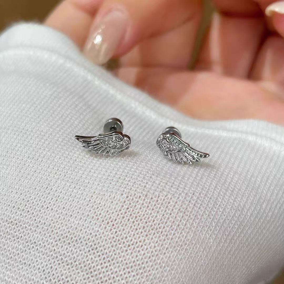 Asymmetric Angel Wings Stud Earrings (Light Luxury Niche Dynamic Earrings)