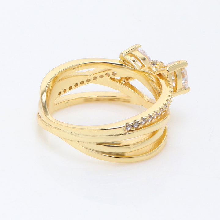 Intertwined Double Heart Bowknot Pavé Ring (Light Luxury Niche Personalized Band)