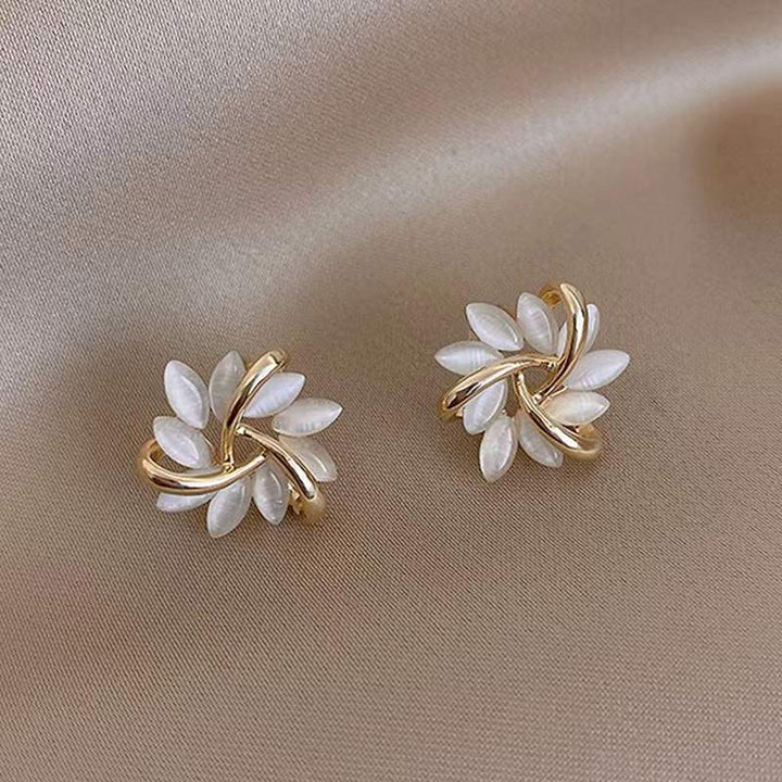 S925 Sterling Silver French-Style Cat's Eye Flower Earrings for Women