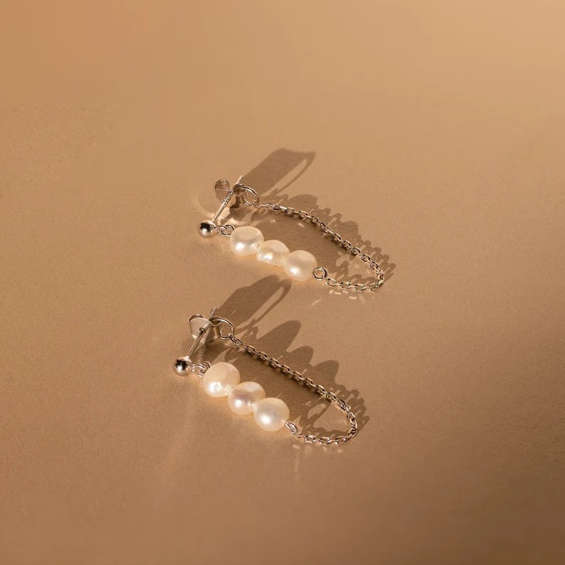 Vintage Pearl Tassel Drop Earrings for Women – Elegant & Chic Design