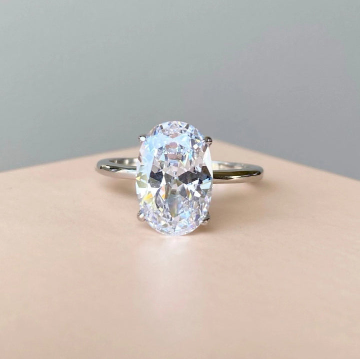 Minimalist INS-Style Cubic Zirconia Ring – Handmade Ultra-Sparkle Diamond-Inspired Design