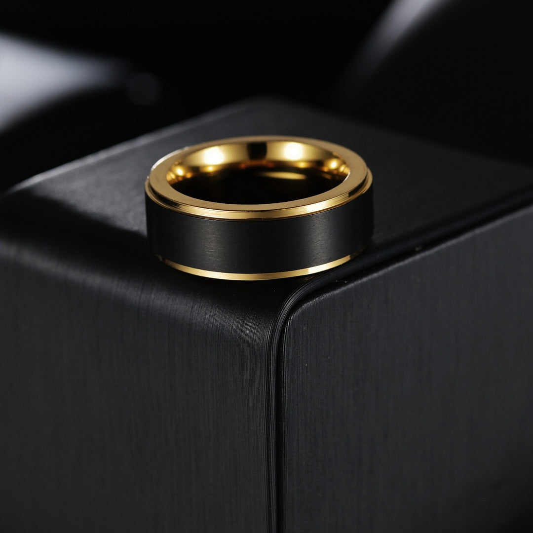 Titanium Steel Plated 18K Gold Black-Gold Contrast Minimalist Ring (Light Luxury Commuting Style)