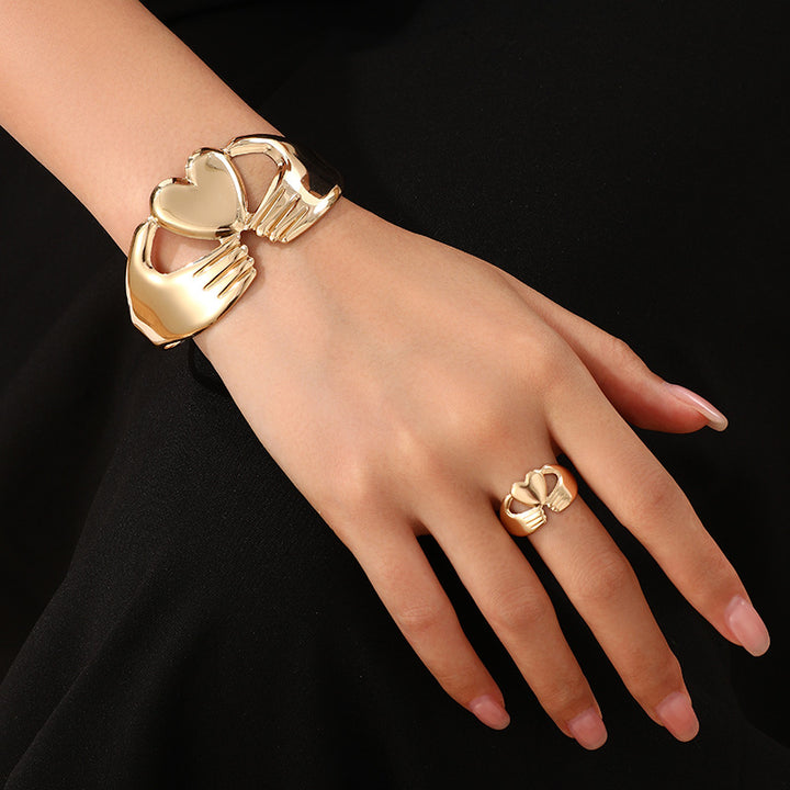 Fashion Elegant Heart Open Ring & Bangle Bracelet Set