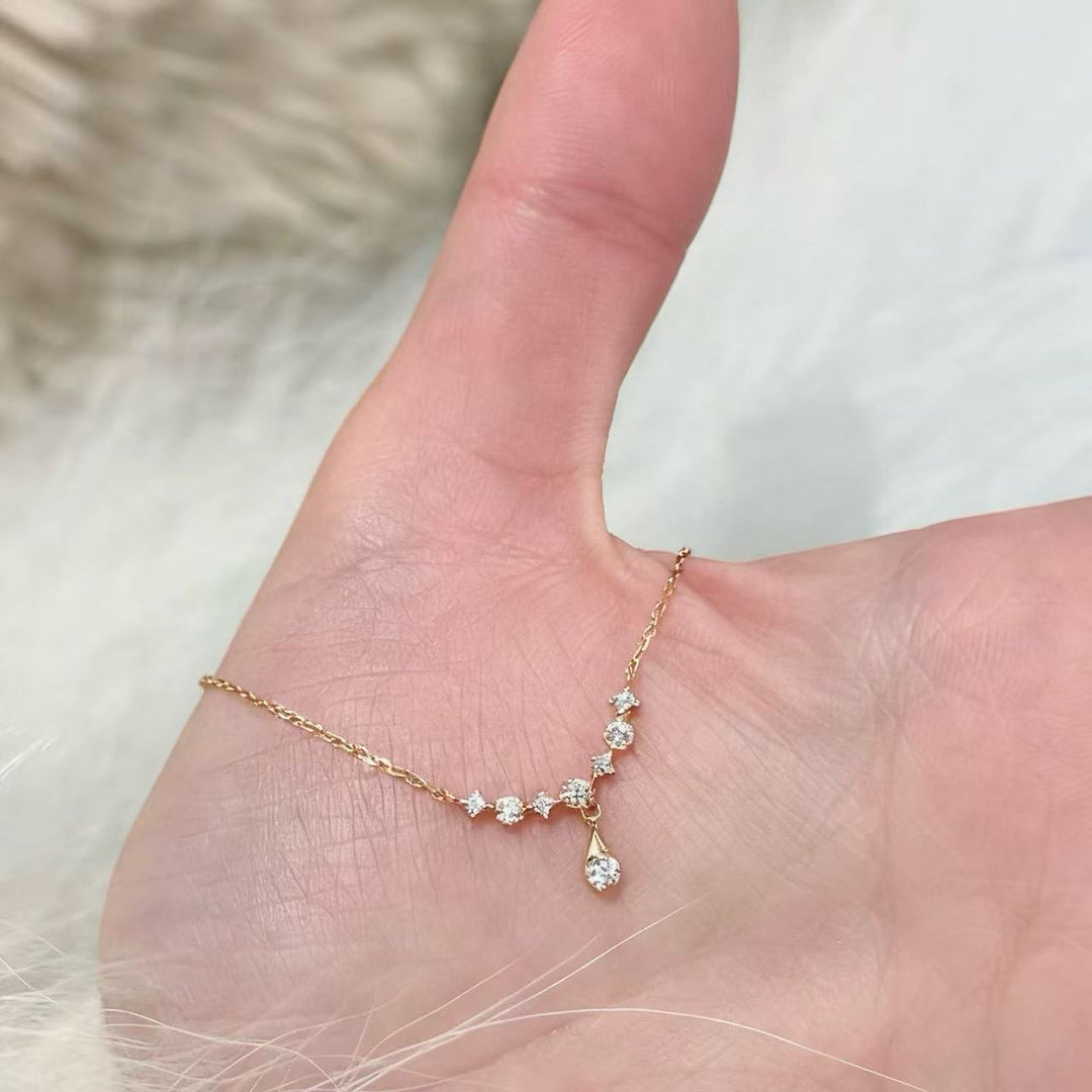 Seven-Star Teardrop Center Diamond Clavicle Chain (Light Luxury Niche Fresh Necklace)