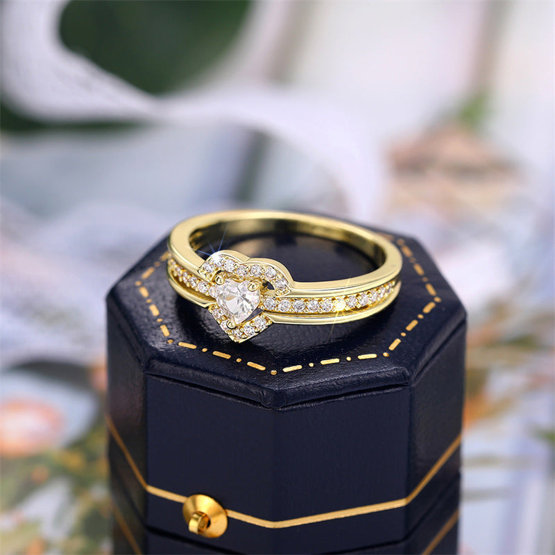 Halo-Set Heart Twisted Shank Diamond Ring (Light Luxury Romantic Confession Style)