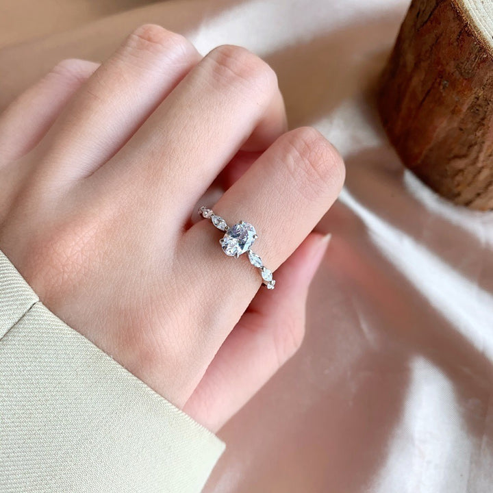 S925 Sterling Silver Luxury Carat Diamond Ring – Sparkling Engagement Proposal Ring