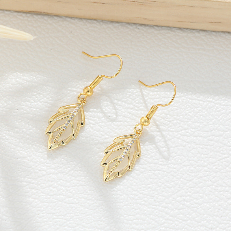 Golden Leaf Gemstone Set (Light Luxury Niche Fresh Earrings + Necklace)