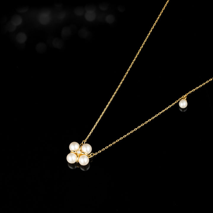 Lucky Four-Leaf Clover Pearl Necklace – Elegant Luxury Style Choker for Women