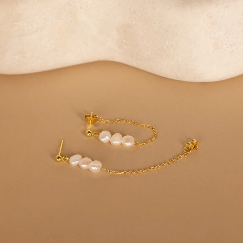 Vintage Pearl Tassel Drop Earrings for Women – Elegant & Chic Design
