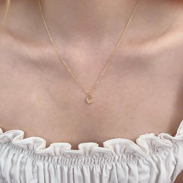 Textured Mini Moon Choker Set (Light Luxury Niche Fresh Necklace)