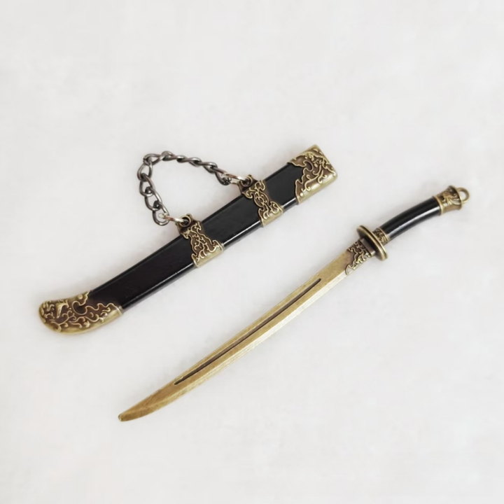 Vintage Sword Miniature Model Keychain Set