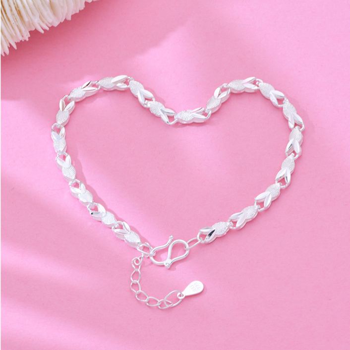 S999 Pure Silver “Lucky Rabbit” Bracelet – Elegant & Refined Style