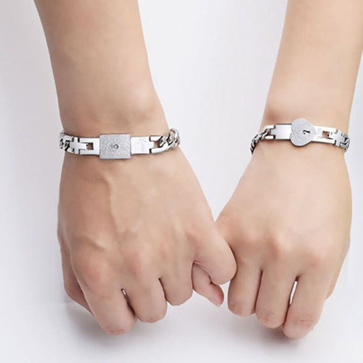 Couple Interlocking Heart Bracelets