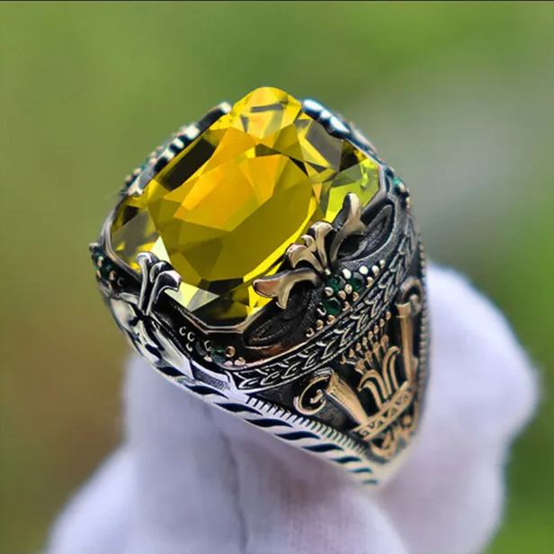 Retro Luxury Two-Tone Plated Colored Gem Men's Ring