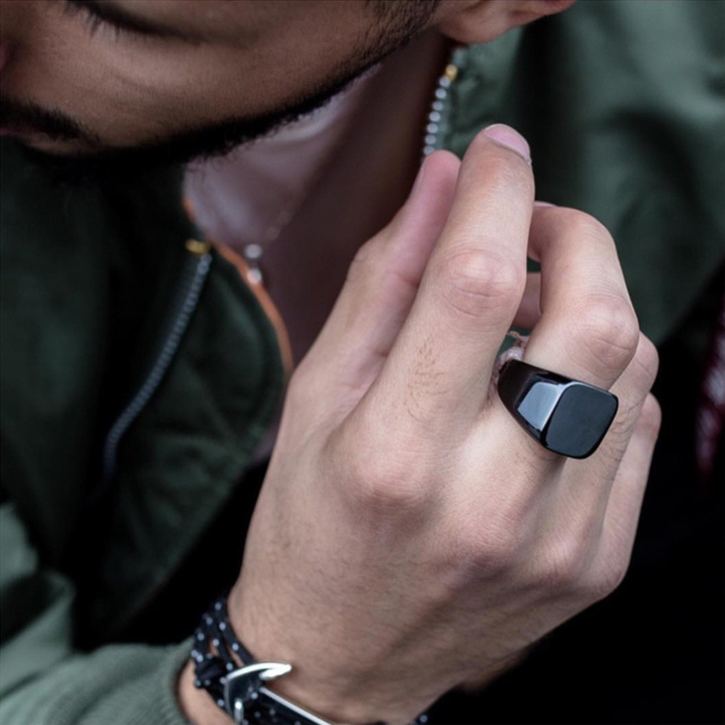 Titanium Steel Polished Square Ring (Minimalist Light Luxury Multi-Color Style)