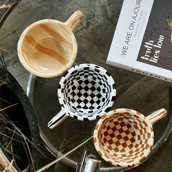 Checkerboard Pattern Retro Ceramic Mug (Niche Art Style Series)