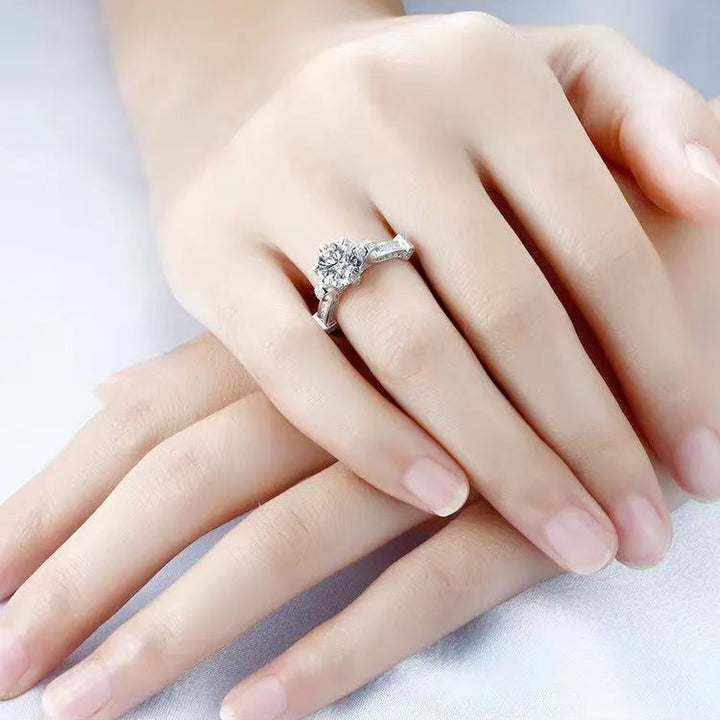 Palace Pattern Center Stone Ring (Women's Luxury Vintage Style)
