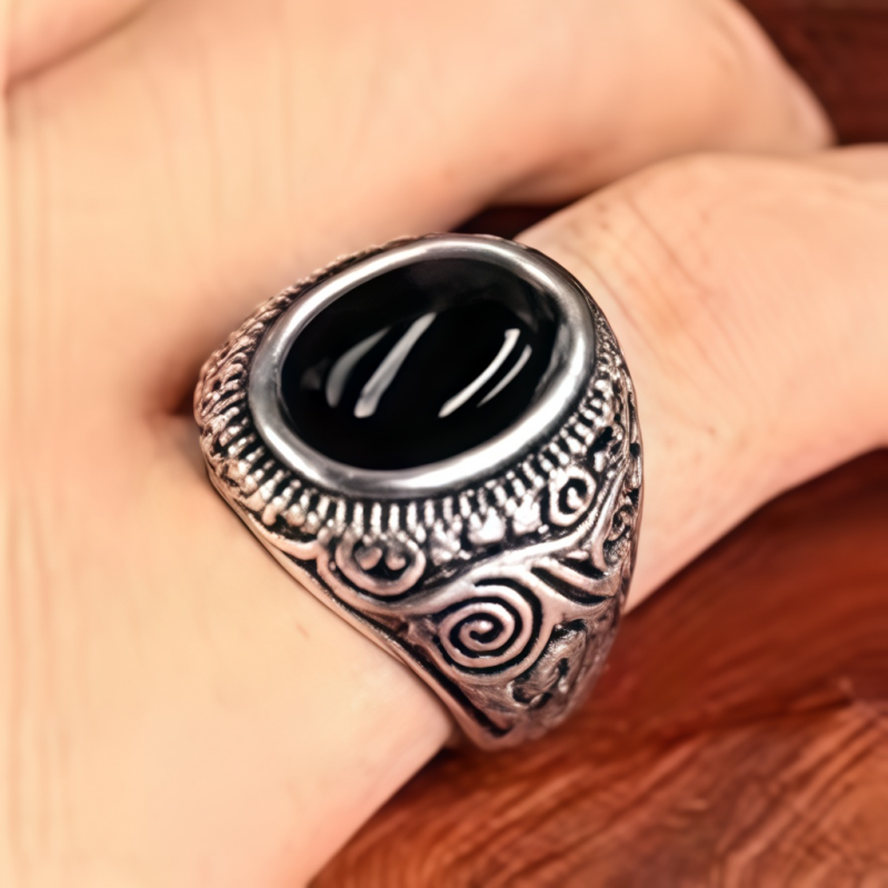 Retro Gemstone Men's Ring (Punk Hardcore Style)