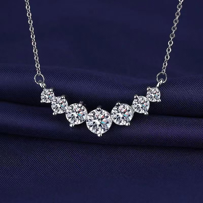 Luxury Shining Diamond Pendant Choker (Temperament Daily Necklace)