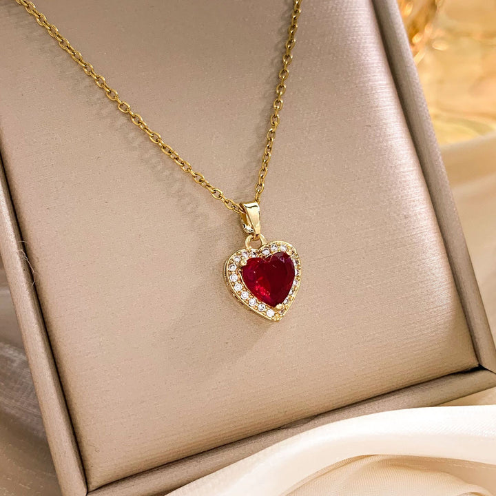 Silver Chain Pink Heart Halo Necklace (Women's Sweet Vitality Luxury Style)