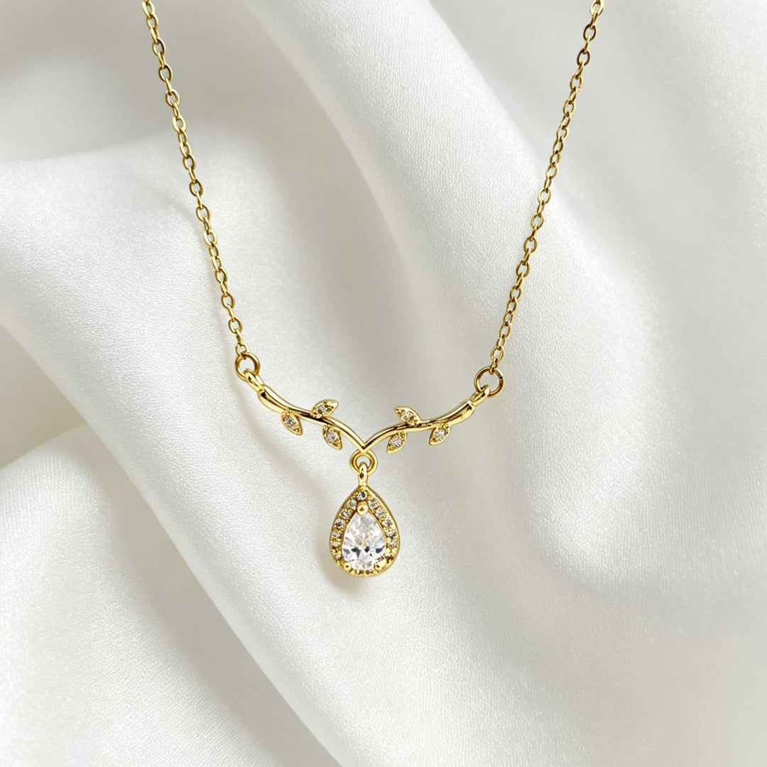 Angel Wing Teardrop Diamond Collarbone Necklace, Multiple Wing Styles Pink & White Diamond 14K Gold Plated Dainty Ladies Necklace