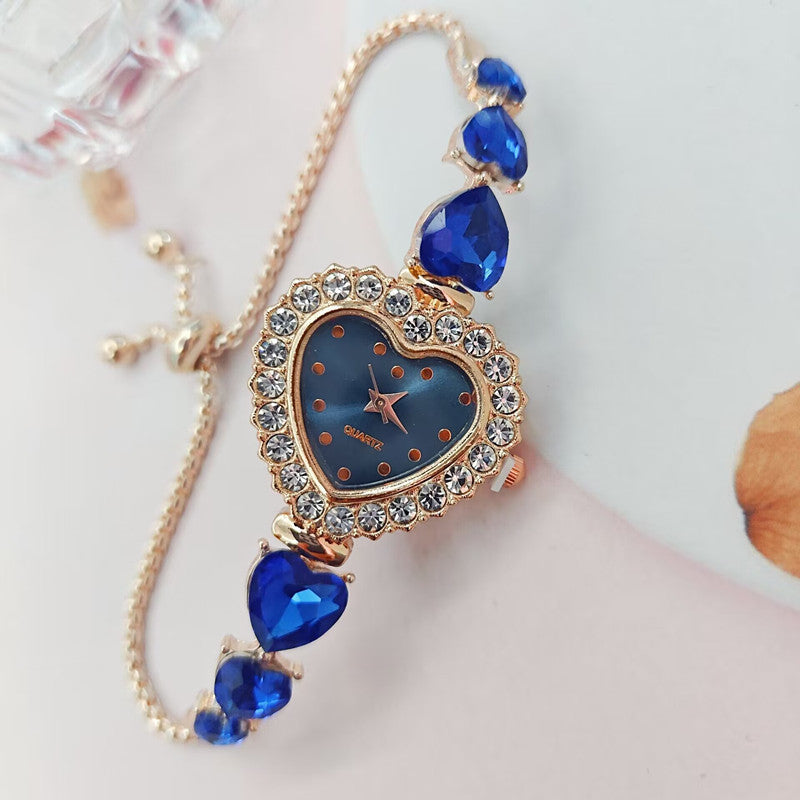 Vintage Pave Diamond Heart Bracelet Watch (Sweet-Cool Girlish Style Light Luxury Accessory Watch)