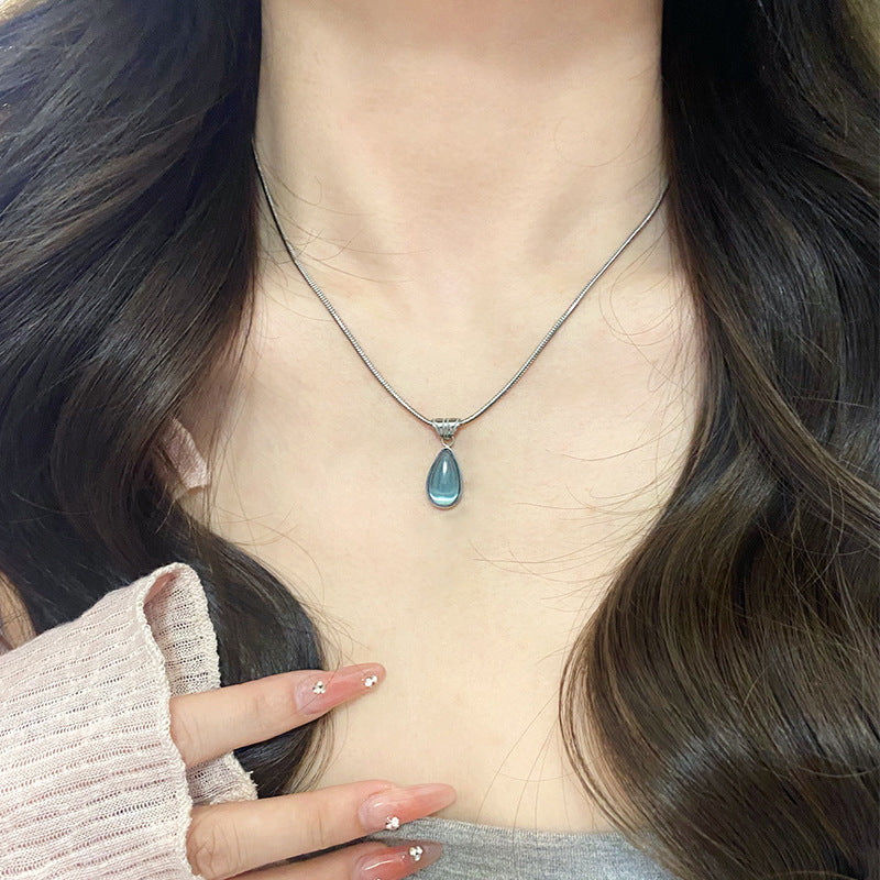 Teardrop Iridescent Gem Snake Chain Necklace (Cool & Gentle High-End Choker)