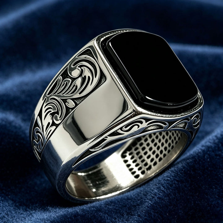 Vintage Cloud Pattern Onyx Signet Men Ring
