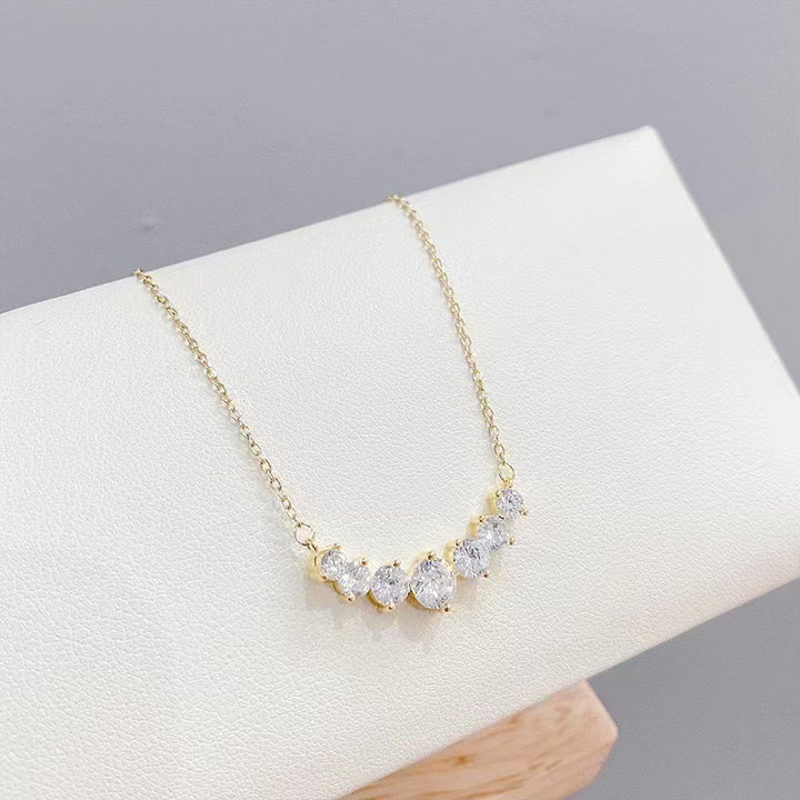Luxury Shining Diamond Pendant Choker (Temperament Daily Necklace)