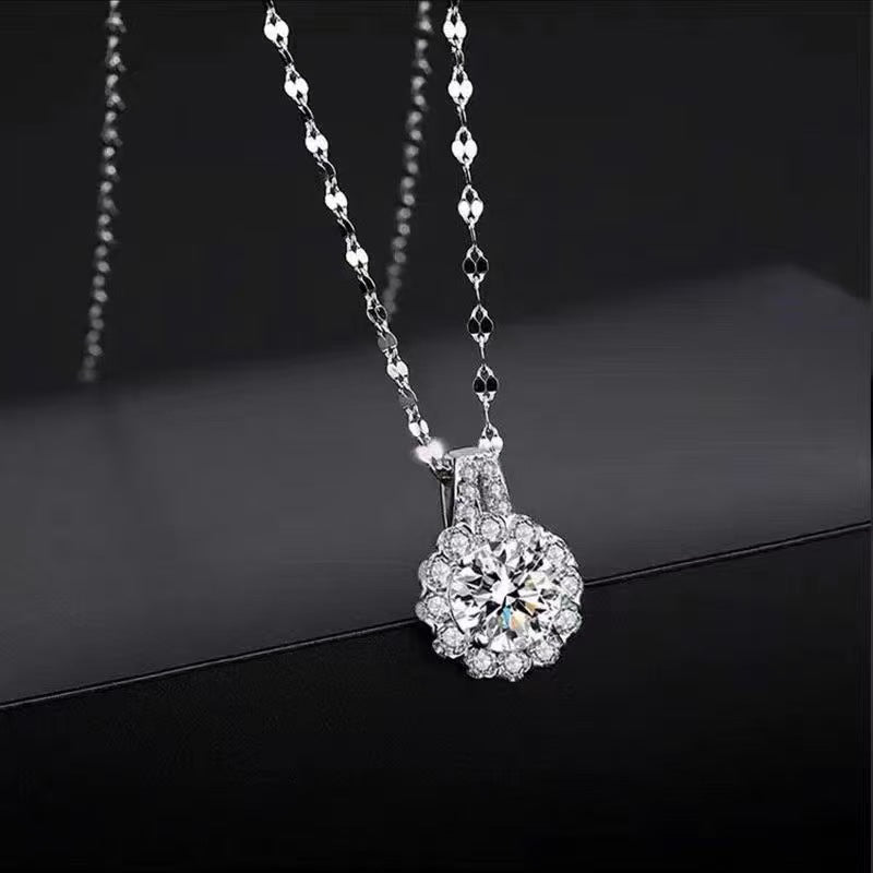 Luxury Round Diamond Halo Necklace (Classic Prong-Set Pendant Chain)