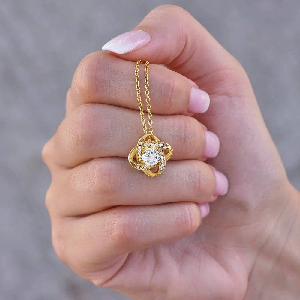Love Knot Clover Diamond Pendant Necklace (Luxury Eternal Love Choker)