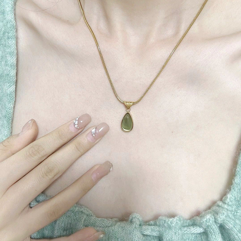 Teardrop Iridescent Gem Snake Chain Necklace (Cool & Gentle High-End Choker)