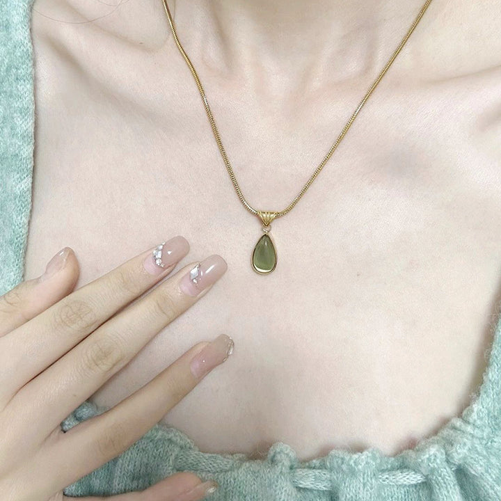 Teardrop Iridescent Gem Snake Chain Necklace (Cool & Gentle High-End Choker)