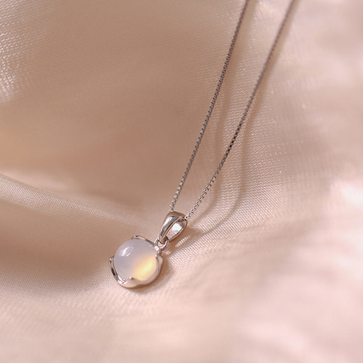S925 Silver Scalloped Round‑Stone Choker Necklace, Multi‑Gem Pendant