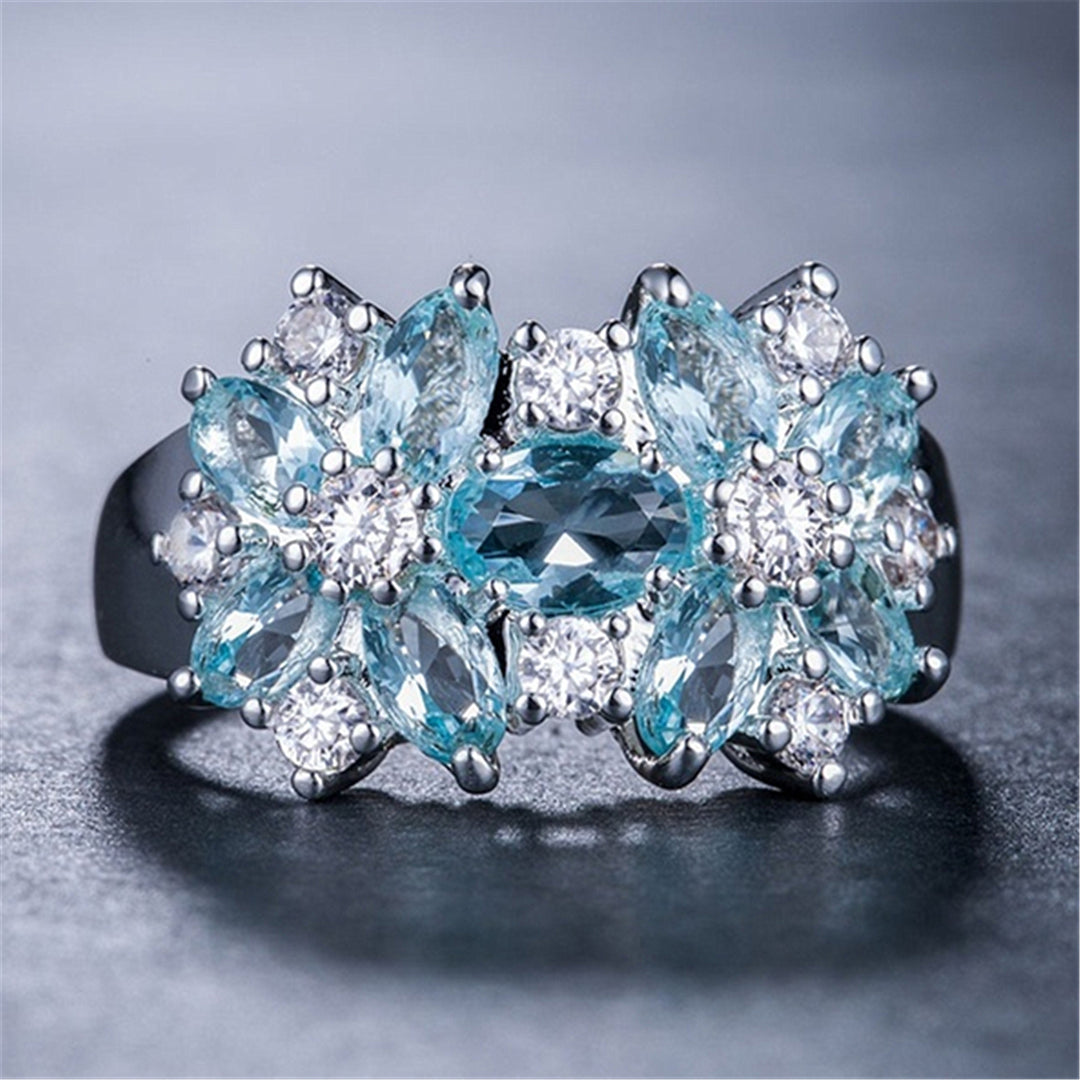 Oval‑Cut Centre Stone Marquise‑Accent Cluster Ring For Women, 8 Color Options