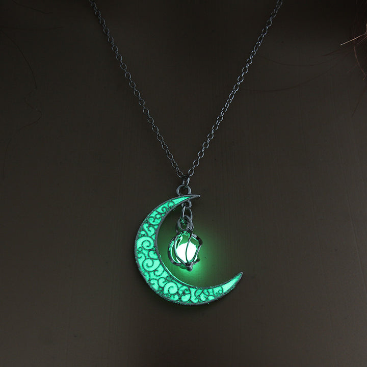 Moon & Star Glow-in-the-Dark Choker Set (Light Luxury Niche Magical Necklace)