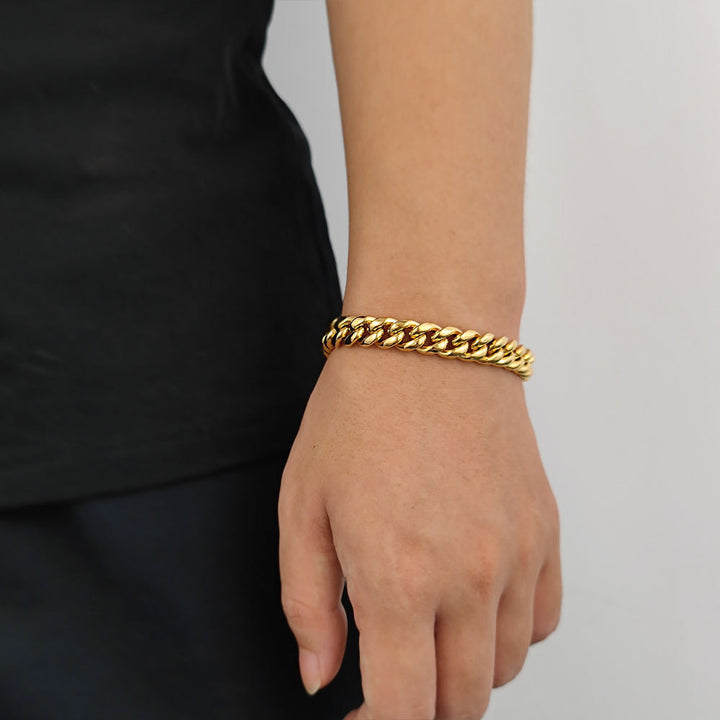 Wide Cuban Titanium Steel Bracelet, Gold Thick Chain Engraved Clasp Hip-Hop Tarnish Resistant Stylish Wristband