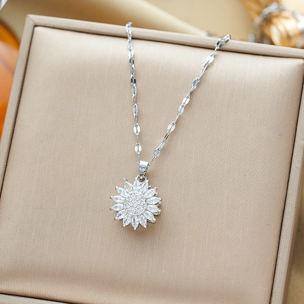 Spinning Sunflower Pavé Clavicle Chain (Light Luxury Niche Healing Necklace)