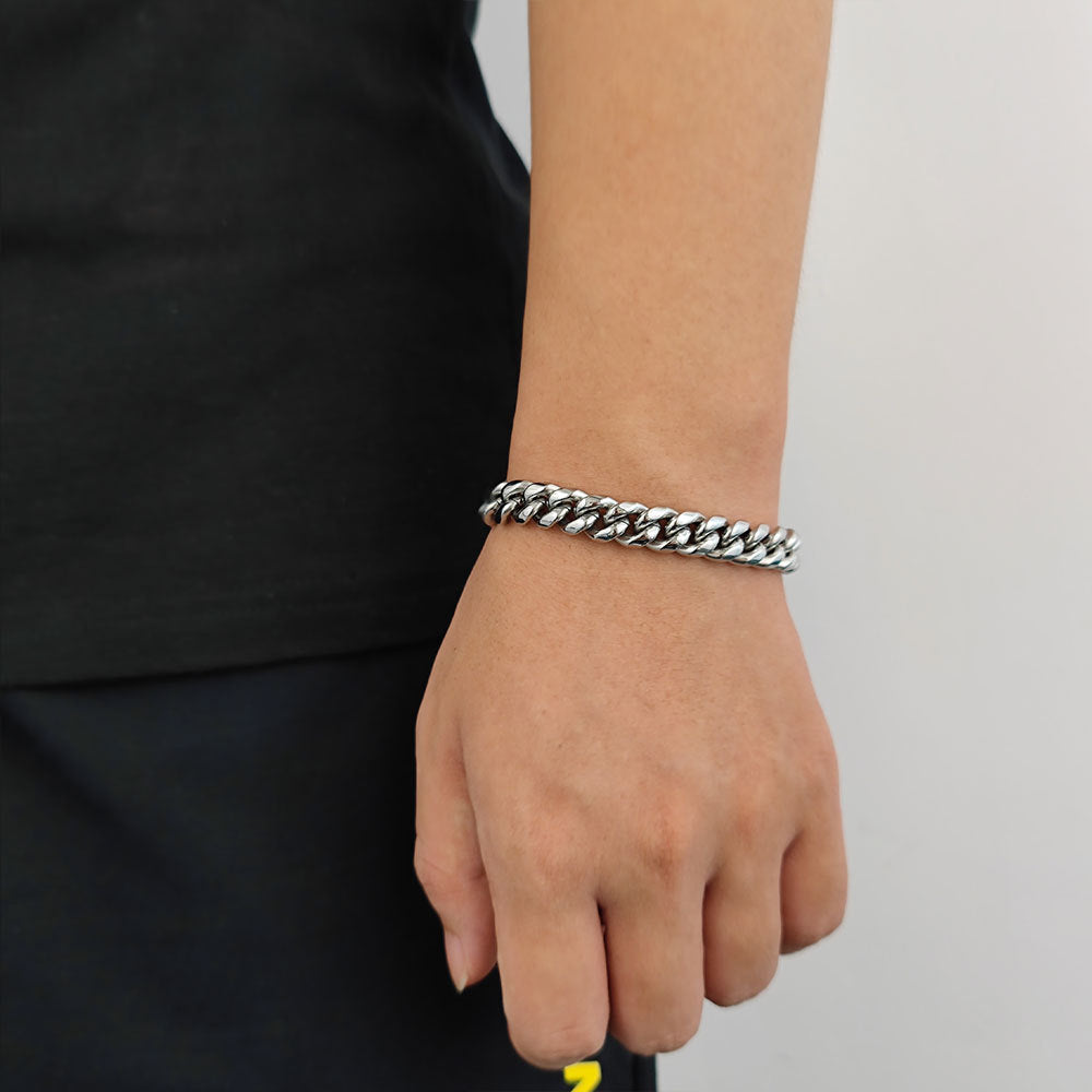 Wide Cuban Titanium Steel Bracelet, Gold Thick Chain Engraved Clasp Hip-Hop Tarnish Resistant Stylish Wristband
