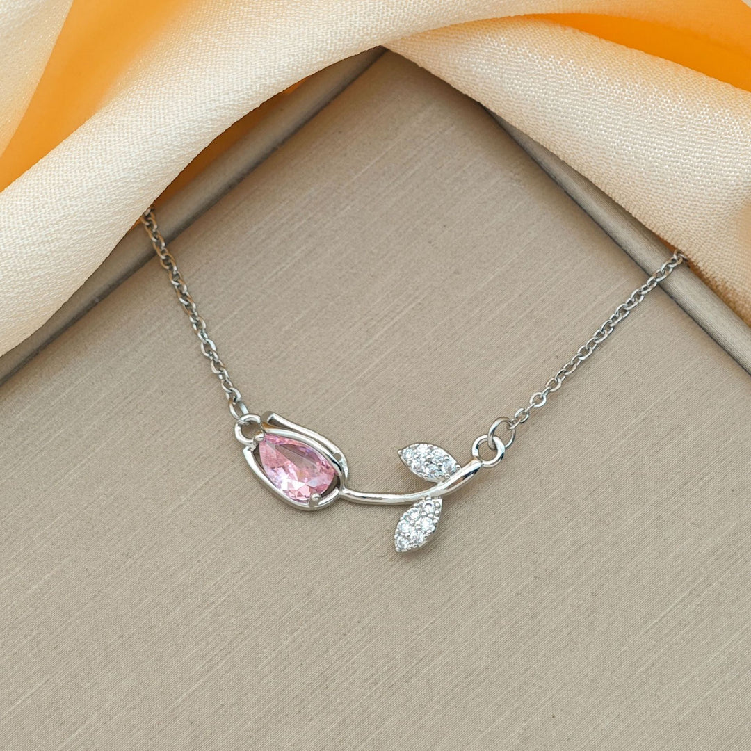 Tulip Gemstone Choker Set (Light Luxury Niche Fresh Necklace)